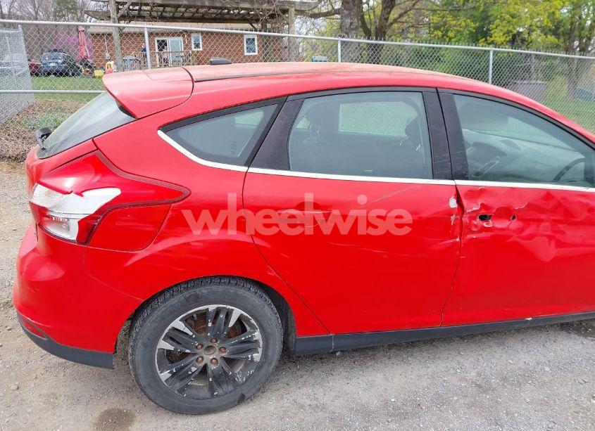 Photo 14 of 2012 Ford Focus SEL (VIN 1FAHP3M22CL307464)