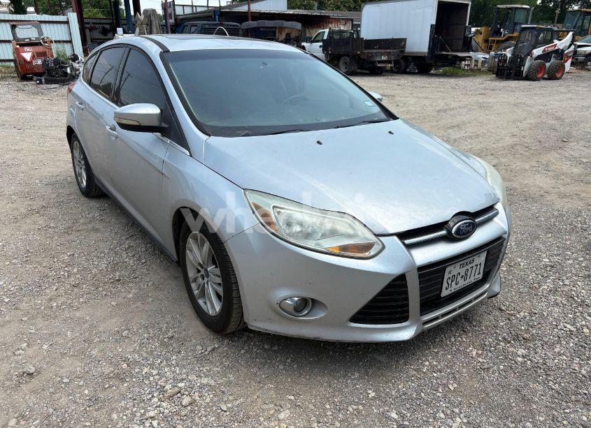 2012 Ford Focus SEL (VIN 1FAHP3M22CL370905) main photo