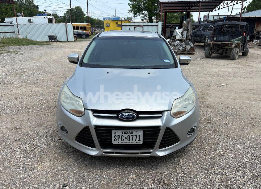 Photo 11 of 2012 Ford Focus SEL (VIN 1FAHP3M22CL370905)