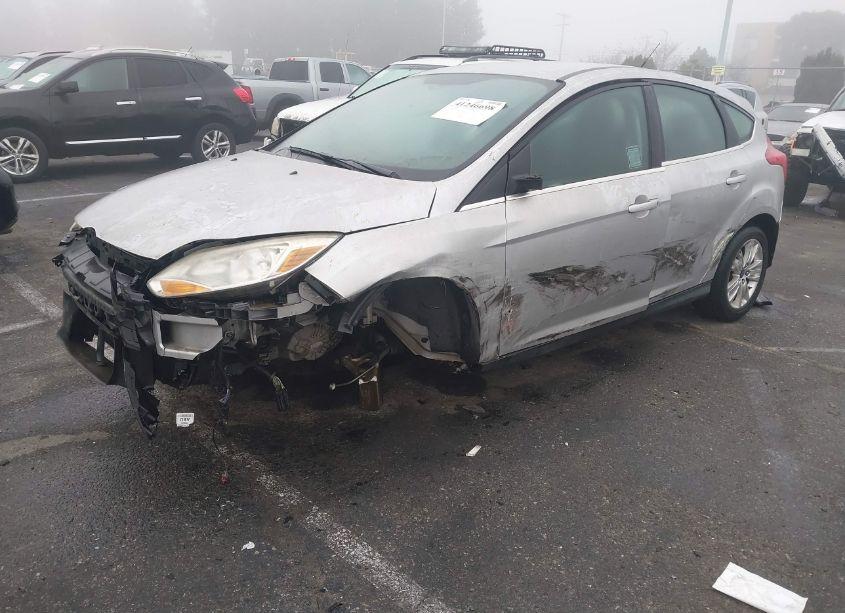 Photo 2 of 2012 Ford Focus SEL (VIN 1FAHP3M22CL393777)