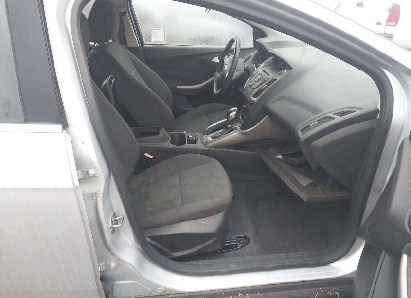 Photo 5 of 2012 Ford Focus SEL (VIN 1FAHP3M22CL393777)