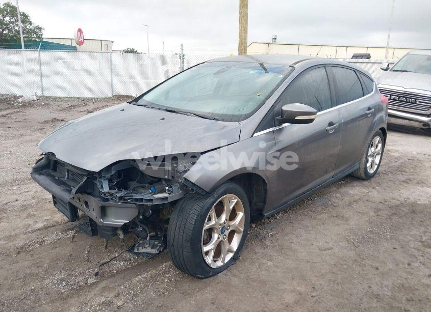 Photo 2 of 2012 Ford Focus SEL (VIN 1FAHP3M22CL413574)