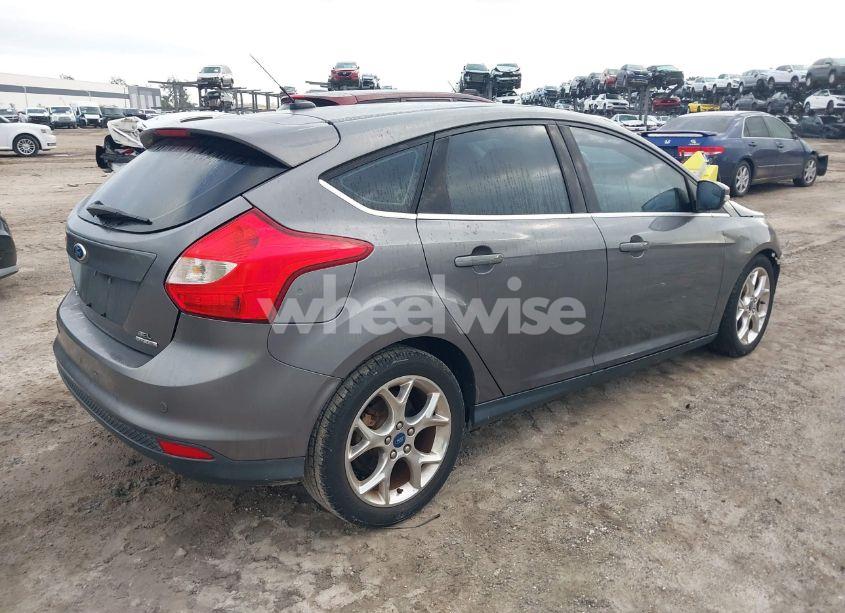 Photo 4 of 2012 Ford Focus SEL (VIN 1FAHP3M22CL413574)