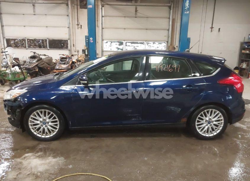 Photo 15 of 2012 Ford Focus SEL (VIN 1FAHP3M23CL137776)