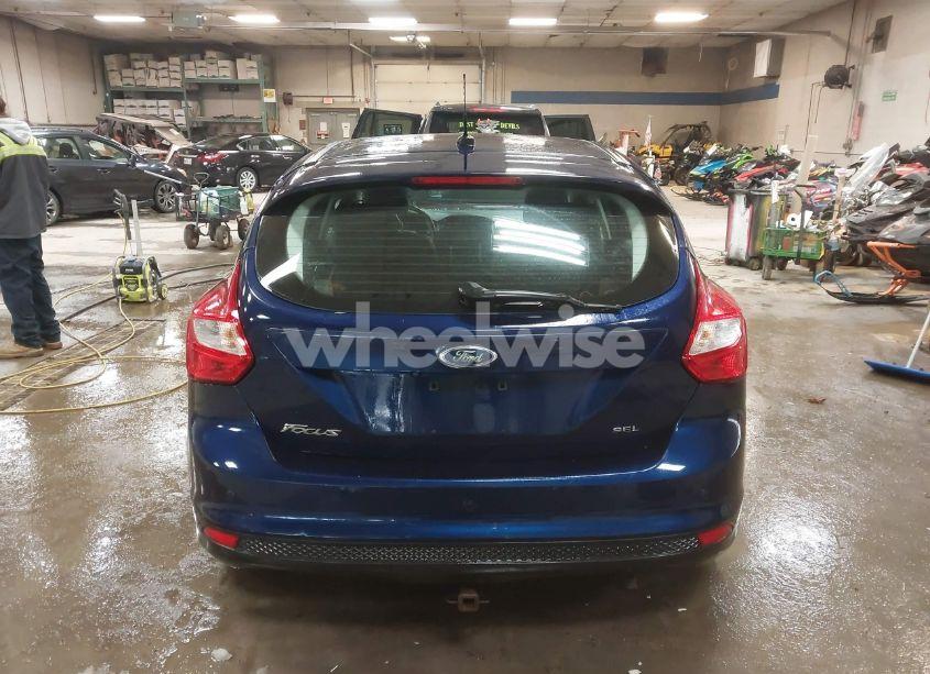 Photo 17 of 2012 Ford Focus SEL (VIN 1FAHP3M23CL137776)