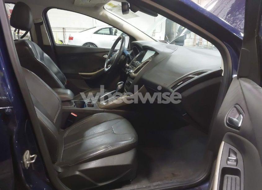 Photo 5 of 2012 Ford Focus SEL (VIN 1FAHP3M23CL137776)