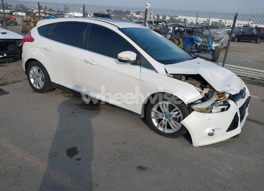 2012 Ford Focus SEL (VIN 1FAHP3M23CL245413) main photo