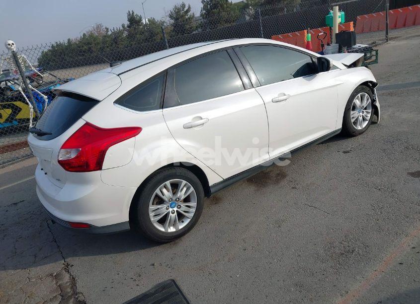 Photo 4 of 2012 Ford Focus SEL (VIN 1FAHP3M23CL245413)