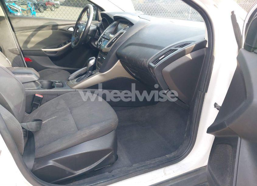 Photo 5 of 2012 Ford Focus SEL (VIN 1FAHP3M23CL245413)