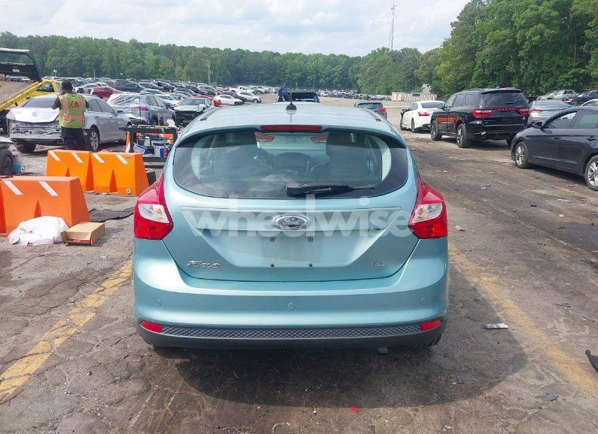 Photo 16 of 2012 Ford Focus SEL (VIN 1FAHP3M23CL274765)