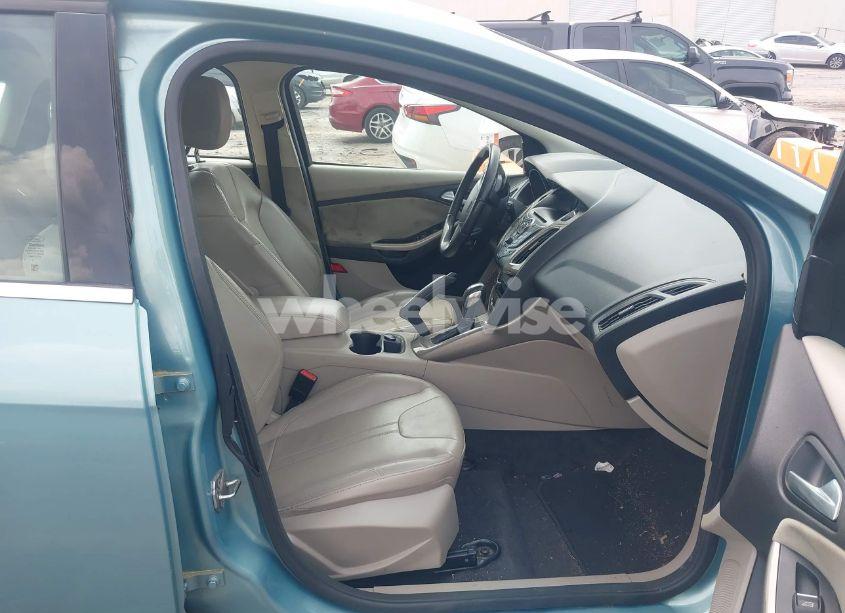 Photo 5 of 2012 Ford Focus SEL (VIN 1FAHP3M23CL274765)