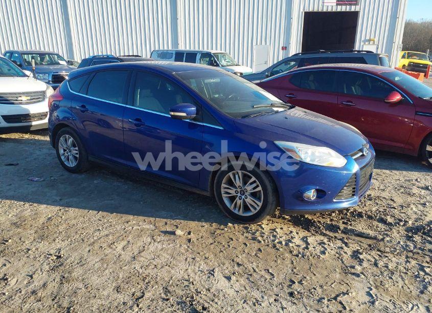 2012 Ford Focus SEL (VIN 1FAHP3M23CL392752) main photo