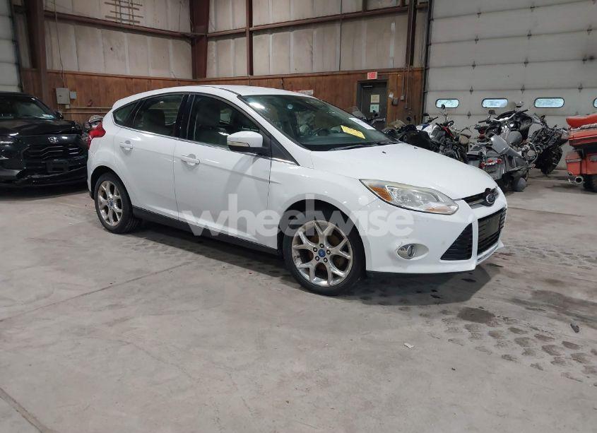 2012 Ford Focus SEL (VIN 1FAHP3M24CL351739) main photo