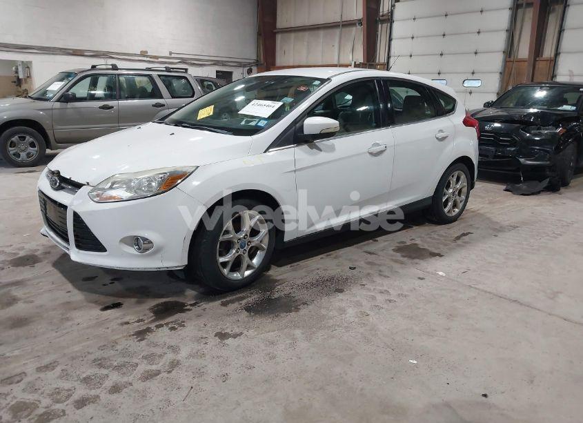 Photo 2 of 2012 Ford Focus SEL (VIN 1FAHP3M24CL351739)