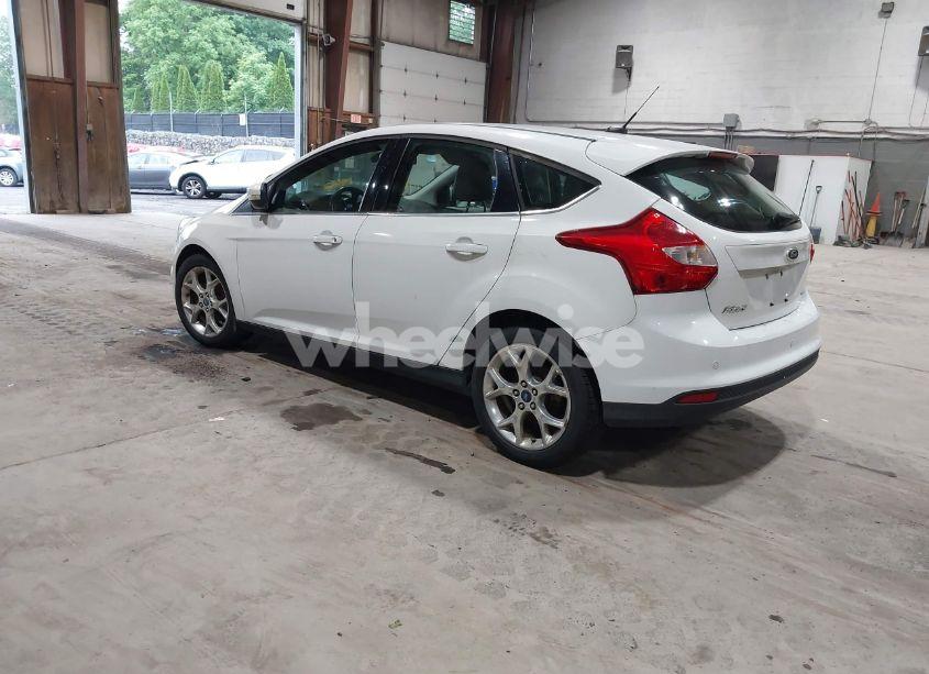 Photo 3 of 2012 Ford Focus SEL (VIN 1FAHP3M24CL351739)
