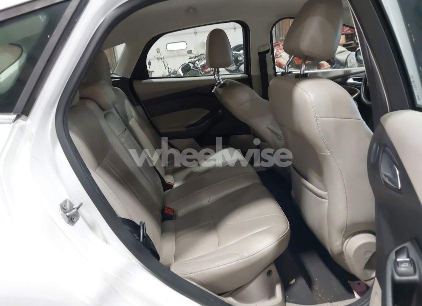 Photo 8 of 2012 Ford Focus SEL (VIN 1FAHP3M24CL351739)