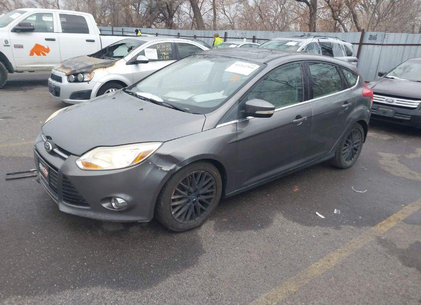 Photo 2 of 2012 Ford Focus SEL (VIN 1FAHP3M24CL373126)