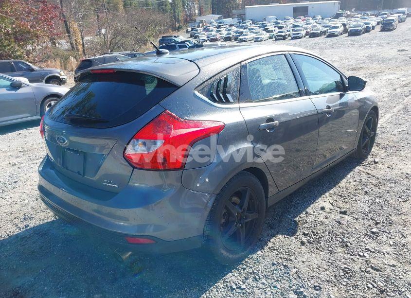 Photo 4 of 2012 Ford Focus SEL (VIN 1FAHP3M24CL374423)