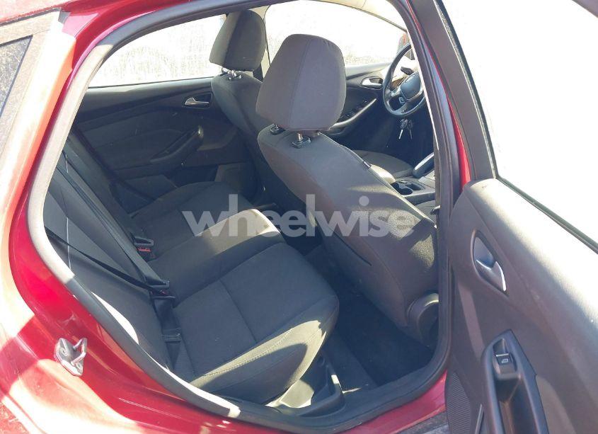 Photo 8 of 2012 Ford Focus SEL (VIN 1FAHP3M24CL437777)