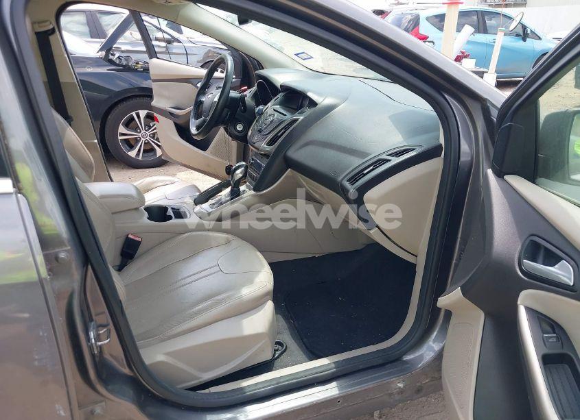 Photo 5 of 2012 Ford Focus SEL (VIN 1FAHP3M24CL454188)