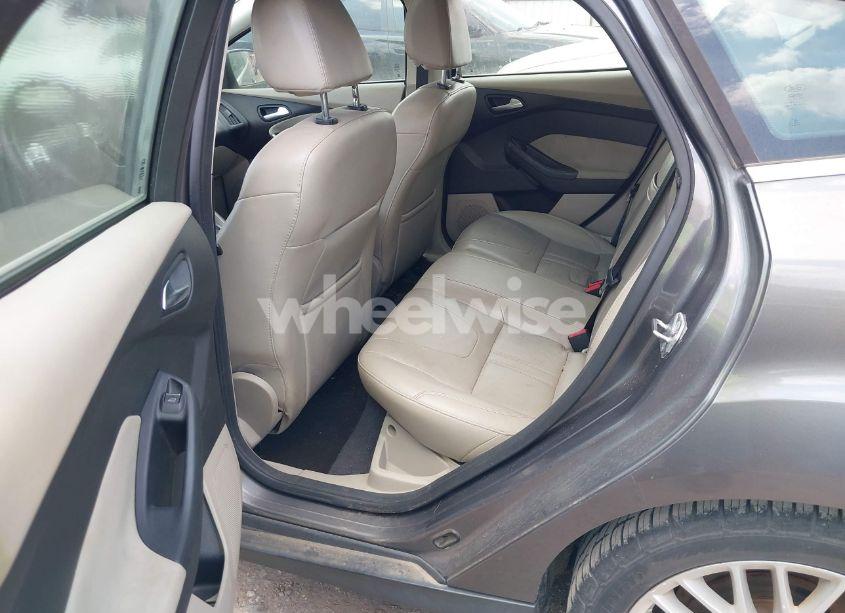 Photo 8 of 2012 Ford Focus SEL (VIN 1FAHP3M24CL454188)