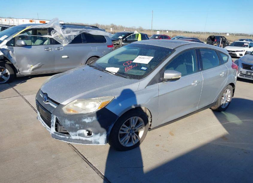 Photo 2 of 2012 Ford Focus SEL (VIN 1FAHP3M25CL131719)