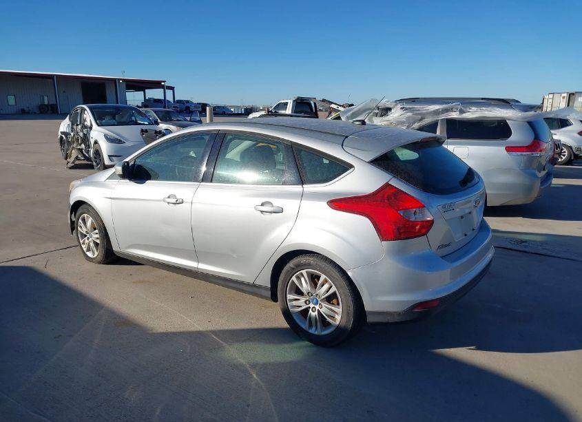 Photo 3 of 2012 Ford Focus SEL (VIN 1FAHP3M25CL131719)