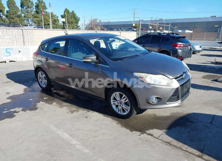 2012 Ford Focus SEL (VIN 1FAHP3M25CL180094) main photo