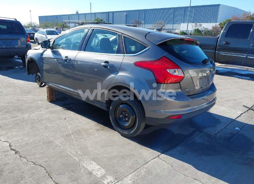 Photo 3 of 2012 Ford Focus SEL (VIN 1FAHP3M25CL180094)