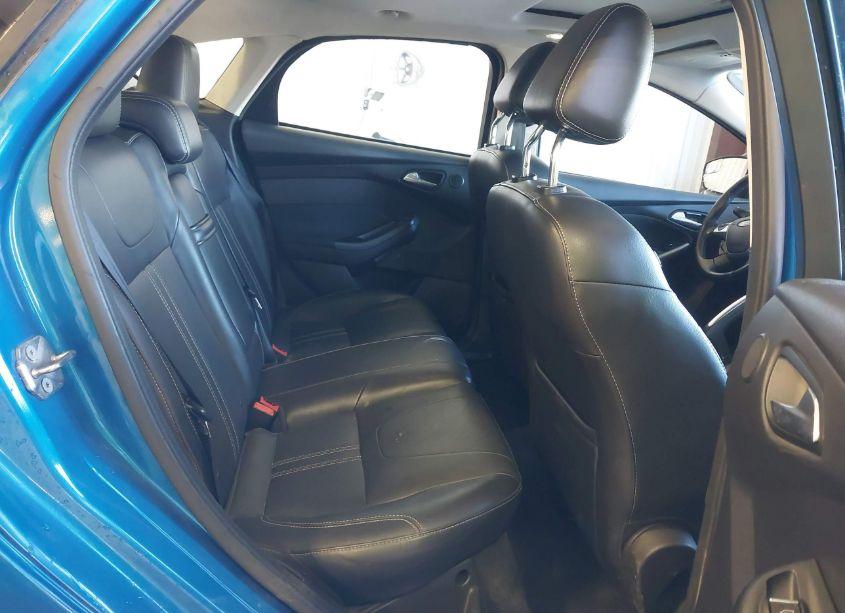 Photo 8 of 2012 Ford Focus SEL (VIN 1FAHP3M25CL222389)