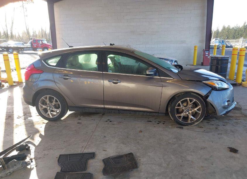 Photo 13 of 2012 Ford Focus SEL (VIN 1FAHP3M25CL222831)