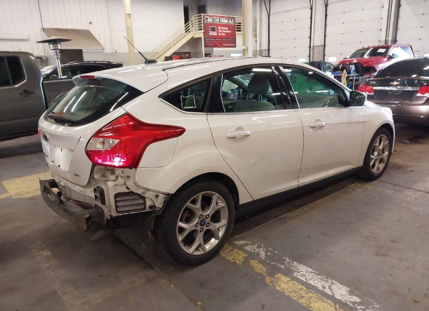 Photo 4 of 2012 Ford Focus SEL (VIN 1FAHP3M25CL237703)