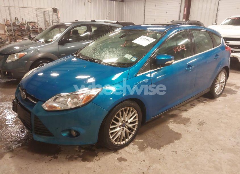 Photo 2 of 2012 Ford Focus SEL (VIN 1FAHP3M25CL281555)
