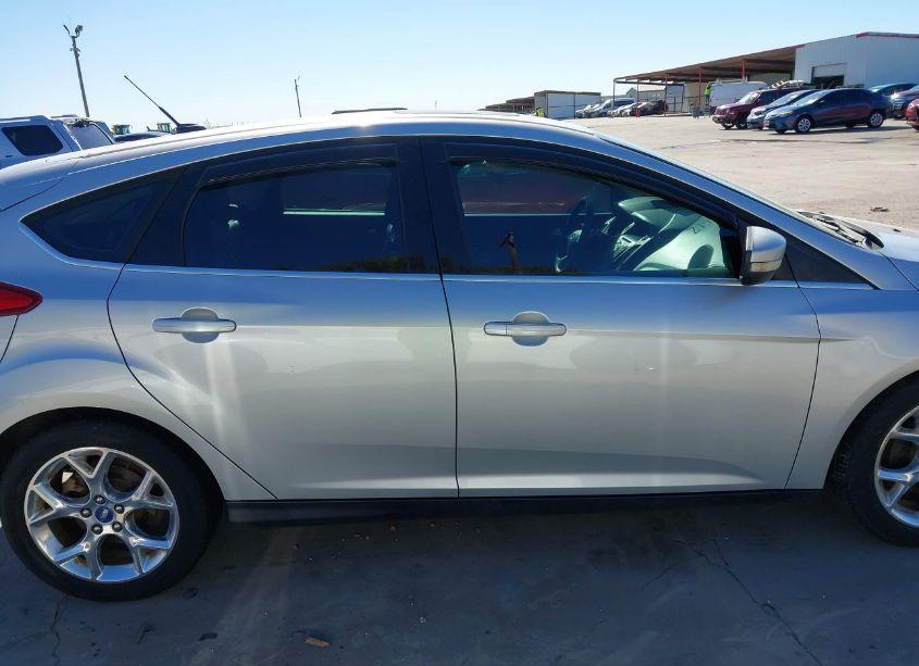 Photo 13 of 2012 Ford Focus SEL (VIN 1FAHP3M26CL215225)