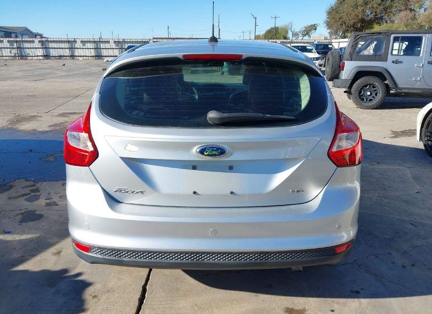 Photo 16 of 2012 Ford Focus SEL (VIN 1FAHP3M26CL215225)
