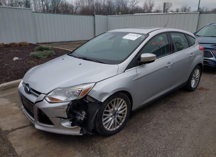 Photo 2 of 2012 Ford Focus SEL (VIN 1FAHP3M26CL282990)