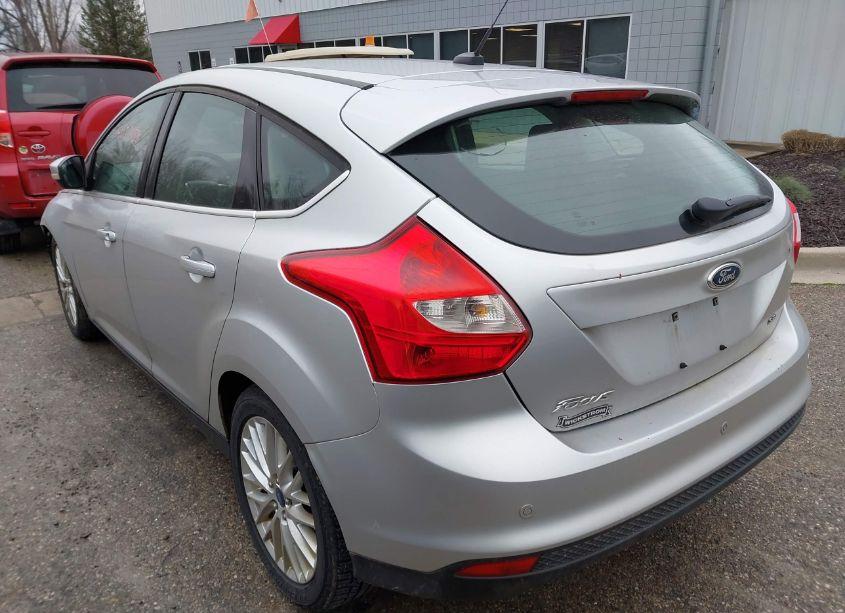 Photo 3 of 2012 Ford Focus SEL (VIN 1FAHP3M26CL282990)