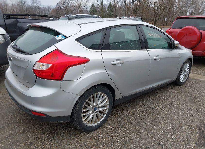 Photo 4 of 2012 Ford Focus SEL (VIN 1FAHP3M26CL282990)
