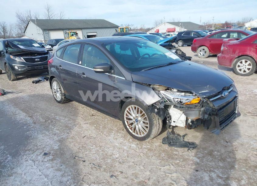 2012 Ford Focus SEL (VIN 1FAHP3M26CL283458) main photo