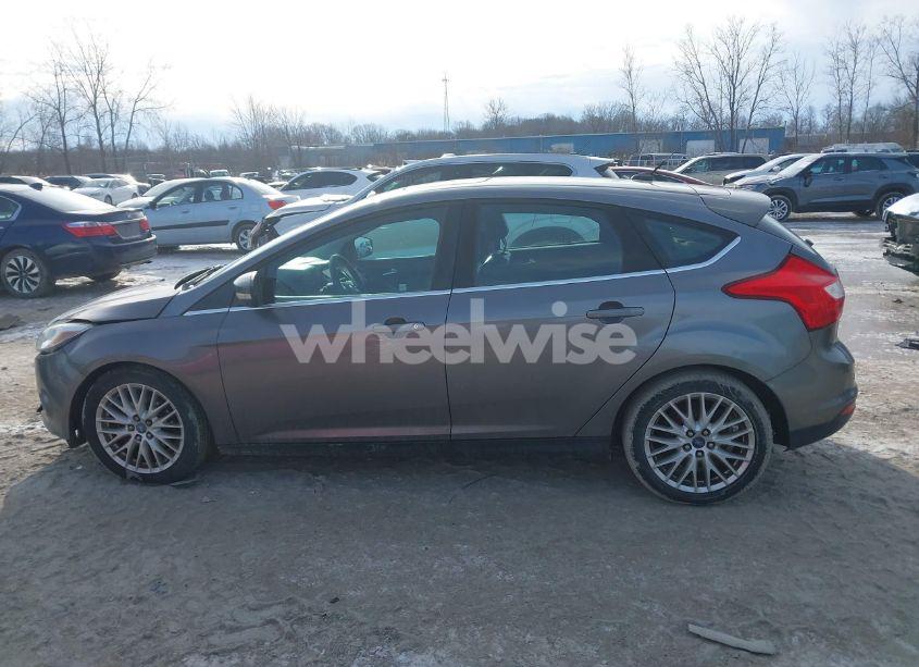 Photo 14 of 2012 Ford Focus SEL (VIN 1FAHP3M26CL283458)