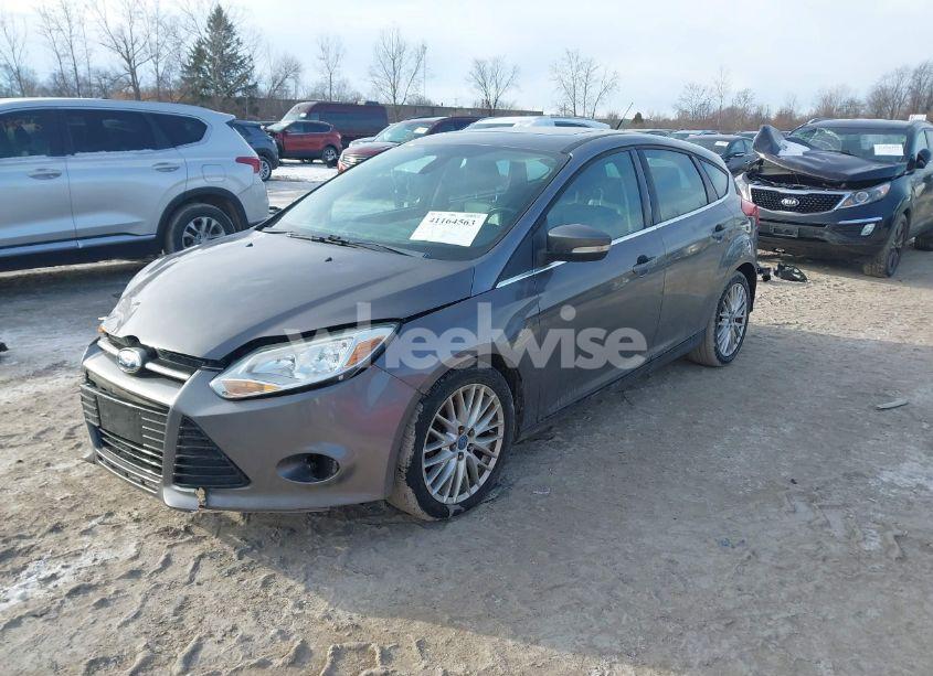 Photo 2 of 2012 Ford Focus SEL (VIN 1FAHP3M26CL283458)