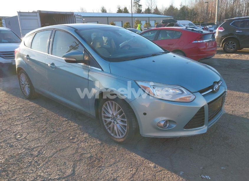 2012 Ford Focus SEL (VIN 1FAHP3M26CL420463) main photo