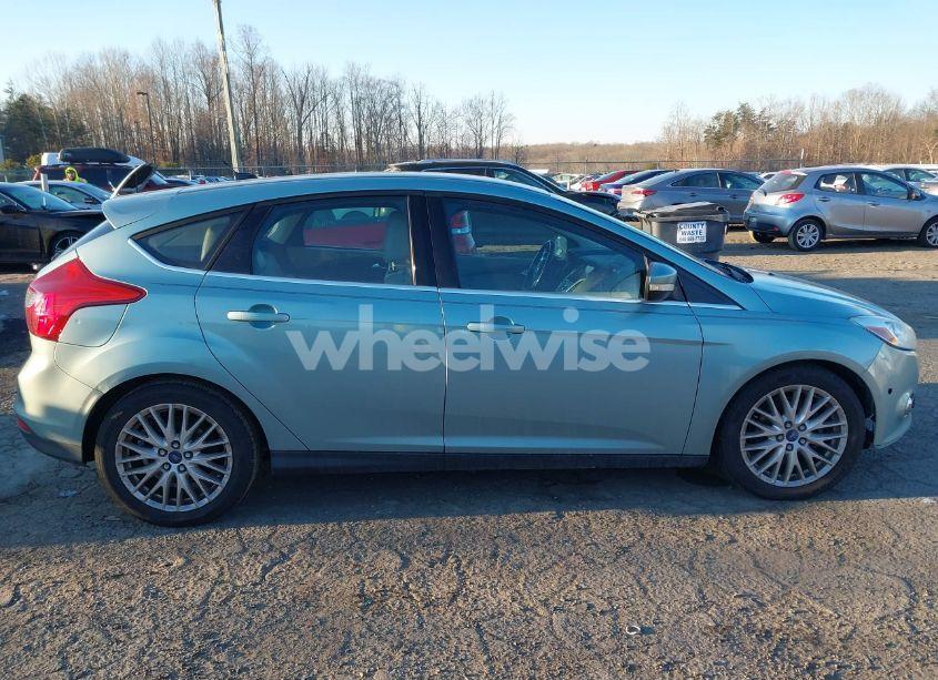 Photo 13 of 2012 Ford Focus SEL (VIN 1FAHP3M26CL420463)