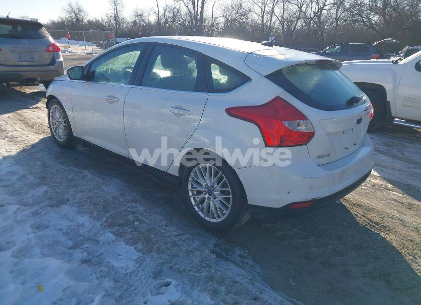 Photo 3 of 2012 Ford Focus SEL (VIN 1FAHP3M26CL462907)