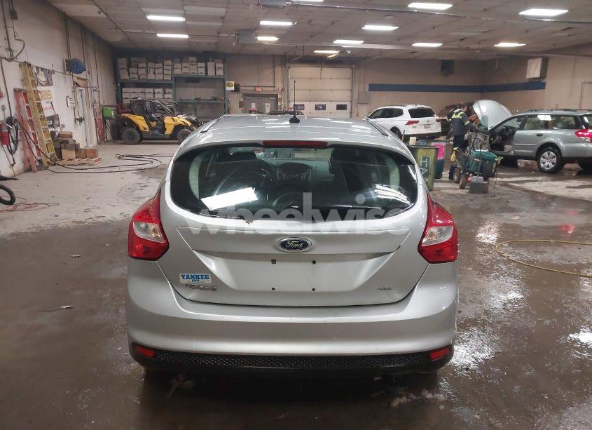 Photo 16 of 2012 Ford Focus SEL (VIN 1FAHP3M27CL200734)