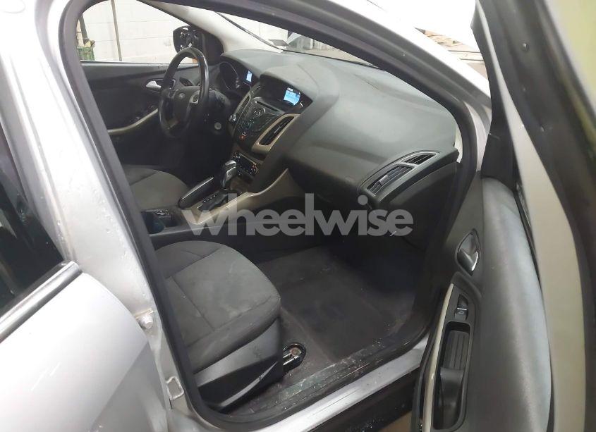 Photo 5 of 2012 Ford Focus SEL (VIN 1FAHP3M27CL200734)