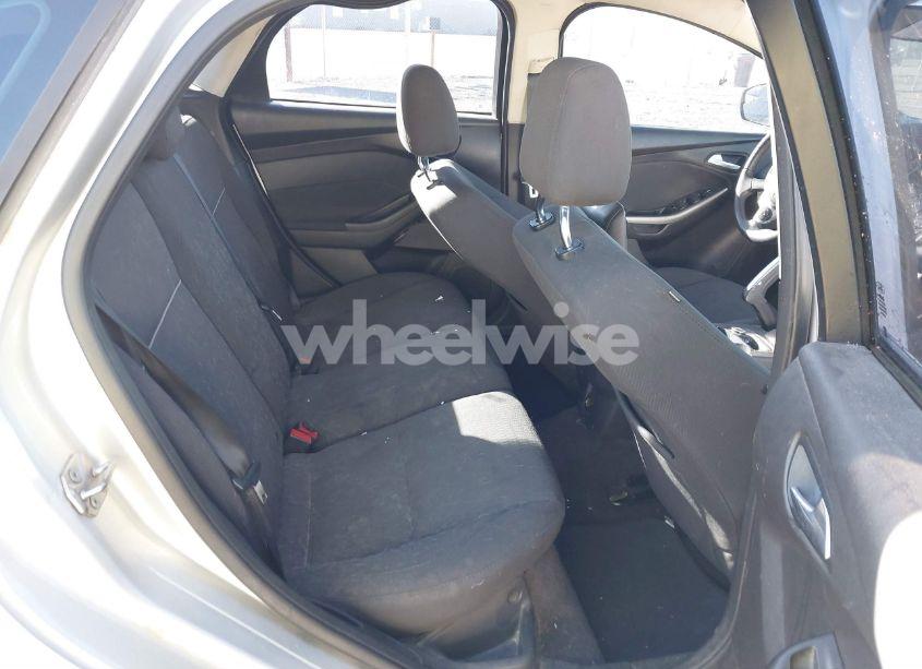 Photo 8 of 2012 Ford Focus SEL (VIN 1FAHP3M27CL211068)