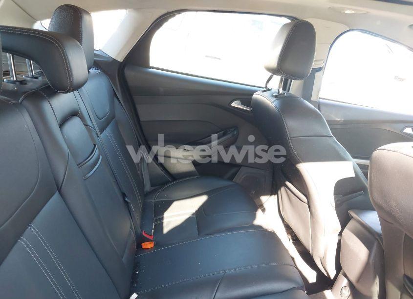 Photo 8 of 2012 Ford Focus SEL (VIN 1FAHP3M27CL219431)