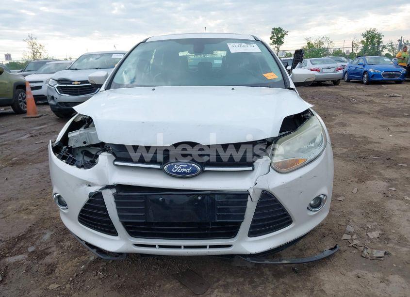 Photo 13 of 2012 Ford Focus SEL (VIN 1FAHP3M27CL255331)