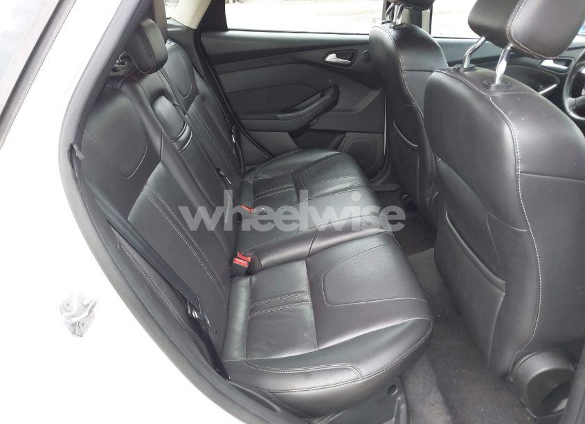 Photo 8 of 2012 Ford Focus SEL (VIN 1FAHP3M27CL255331)